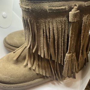 Koolaburra by UGG Brown Suede Fringed Boots Girls  Size 1